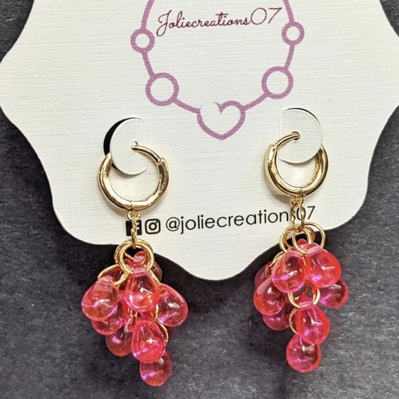 Raspberry inspired handmade earrings! - Picture 2 of 2